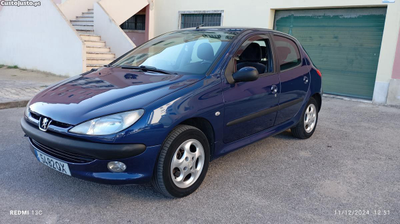 Peugeot 206 5 lugares a gasóleo