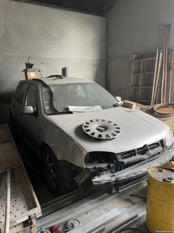 VW Golf 4