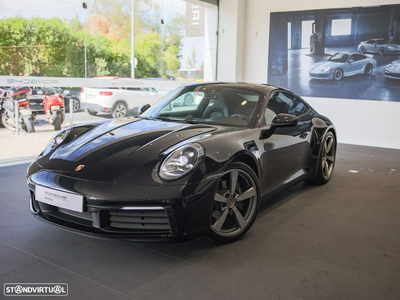 Porsche 911 (992) Carrera PDK