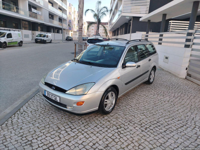 Ford Focus 1600 guia