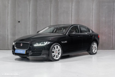 Jaguar XE 2.0 D Prestige Aut.