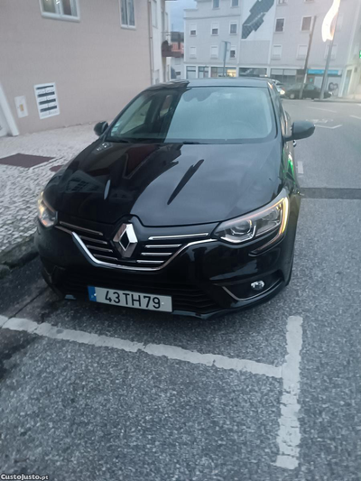 Renault Mégane Itens