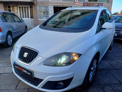 Seat Altea Diesel 5 Lug    ( Viatura Nacional  )