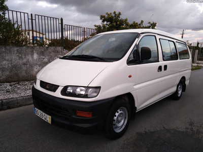 Mitsubishi L400 9 lugares