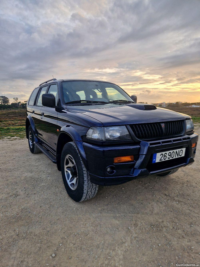 Mitsubishi Pajero sportwagon