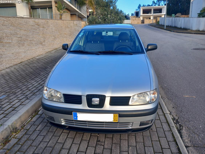 Seat Ibiza ..