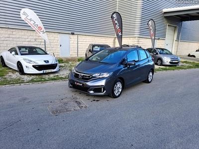 Honda Jazz 1.3 I-VTEC ELEGANCE + CONNECT NAVI