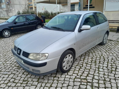 Seat Ibiza 1.0 mpi. 12/2000