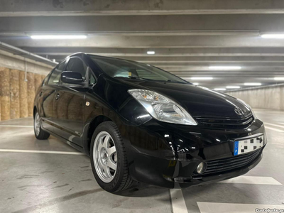 Toyota Prius Prius hybrid