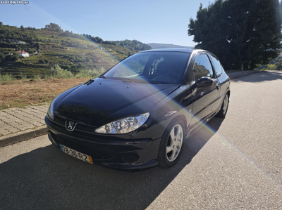 Peugeot 206 (2Srhyf)