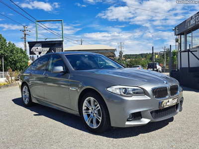 BMW 520 DA Pack M Auto 184 cv