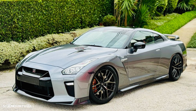 Nissan GT-R 3.8 V6 Black Edition Spoiler Carbono