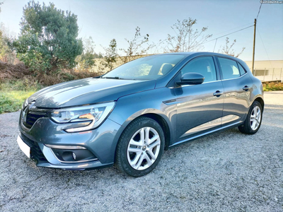 Renault Mégane IV 1.5DCI Blue 115cv