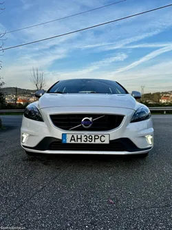 Volvo V40 D2 R-Design