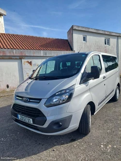 Ford Transit Custom 9 lugares