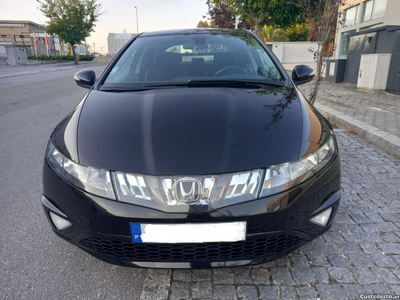 Honda Civic VIII Hatchback 1.4 Sport