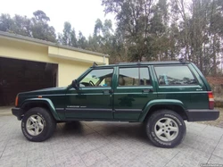 Jeep Cherokee SPORT