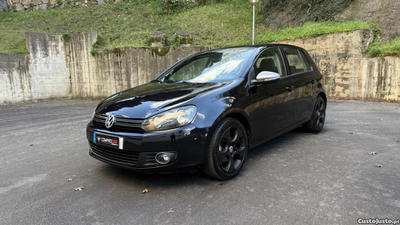 VW Golf VI 1.6TDi Confortline 105cv - 193.019Kms