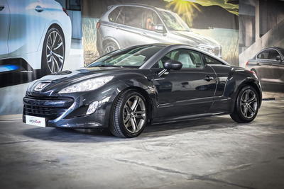 Peugeot RCZ