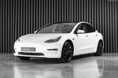 Tesla Model 3 Long-Range Dual Motor AWD