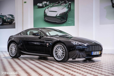 Aston Martin Vantage Coupe V8 Sportshift