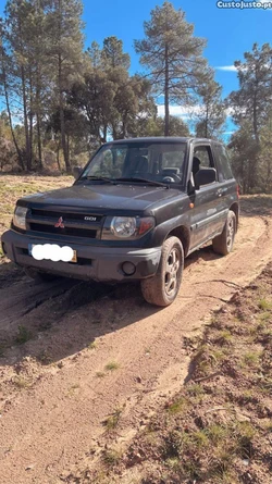 Mitsubishi Pajero Pinin (H60y)