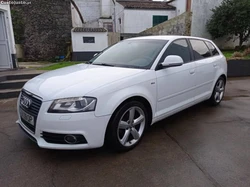 Audi A3 1.6 tdi 105cv S-line