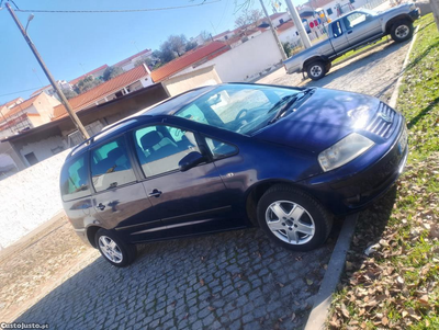 VW Sharan (7M)