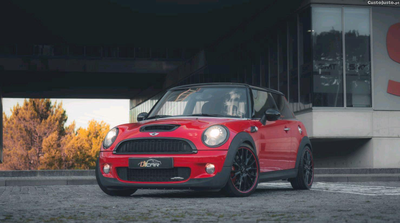 MINI John Cooper Works 211cv