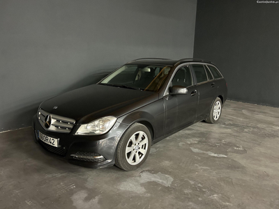 Mercedes-Benz C 220 Cdi  2014