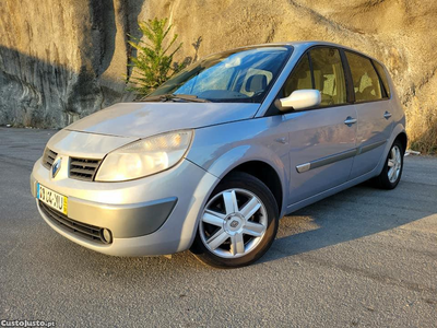 Renault Scénic 1.5 DCI