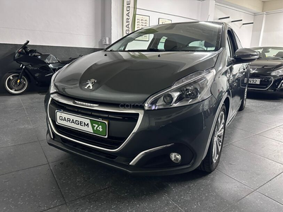 Peugeot 208 1.6 BlueHDi Style