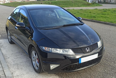 Honda Civic VIII SPORT 1.4