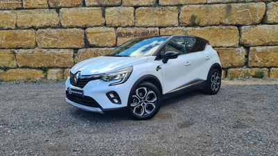 Renault Captur 1.6 E-Tech Plug-In Intens