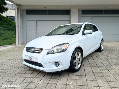 Kia Ceed S Coupé 1.6 CRDi TX