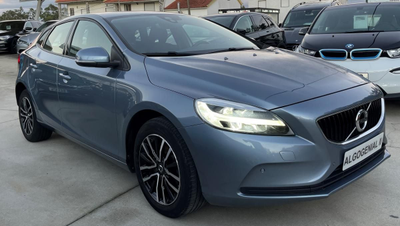 Volvo V40 2.0 D2 Momentum Eco