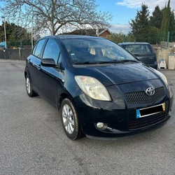 Toyota Yaris 1.0 Gasolina Manual