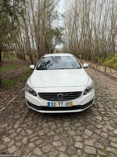 Volvo V60 2.4 D6 Plug in hybrid