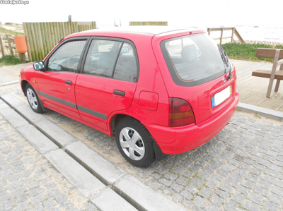 Toyota Starlet 1.3 i 75 Cv com Direção assistida