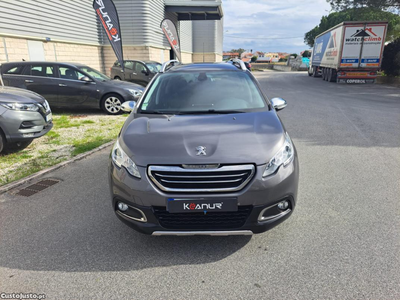 Peugeot 2008 1.2 PureTech Allure