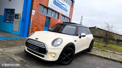 MINI 3 Portas Cooper D Auto