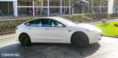 Tesla Model 3 Tração Traseira