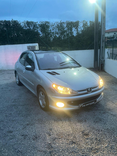 Peugeot 206 1.1 Black&Silver Nacional