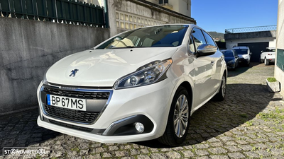 Peugeot 208 1.2 PureTech Allure