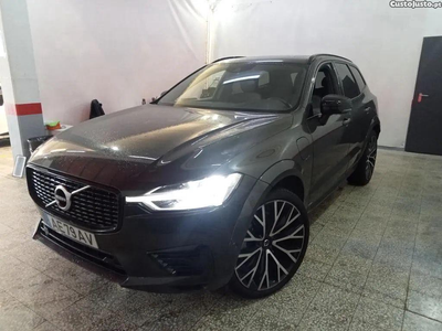 Volvo XC60 2.0 T6 PHEV R-Design AWD