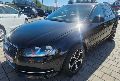 Audi A3 1.6 TDI Sportback/AC Auto/C/ Garantia