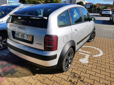 Audi A2 1400 TDI nacional para vend ou troc pouco km