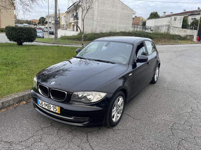 BMW 118 D Nacional impecável