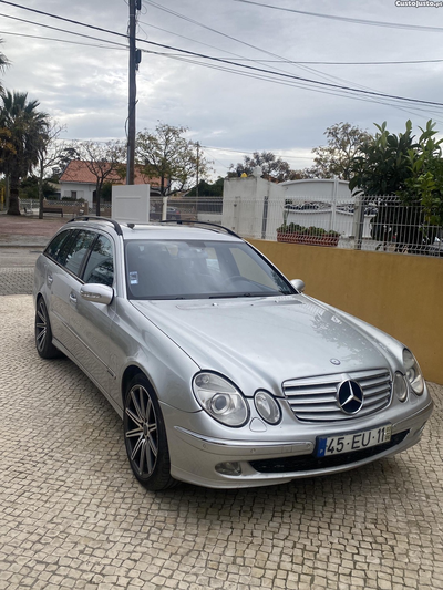 Mercedes-Benz E 220 Avangard