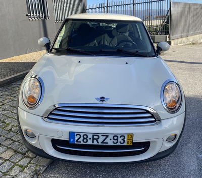 MINI Cooper 1.6 ( 140 Mil Km )